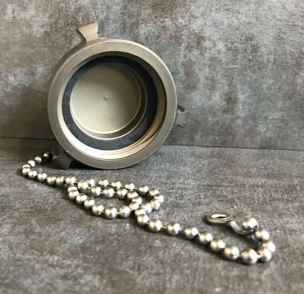 Action 1.5" F.NST Rocker Lug Aluminum Cap with Chain