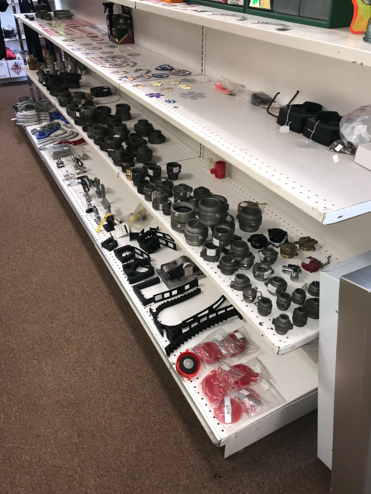 Action 2.5" F.NST Rocker Lug Aluminum Cap with Chain